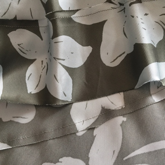 Lee Mathews Floral silk skirt - Picture 11 of 15